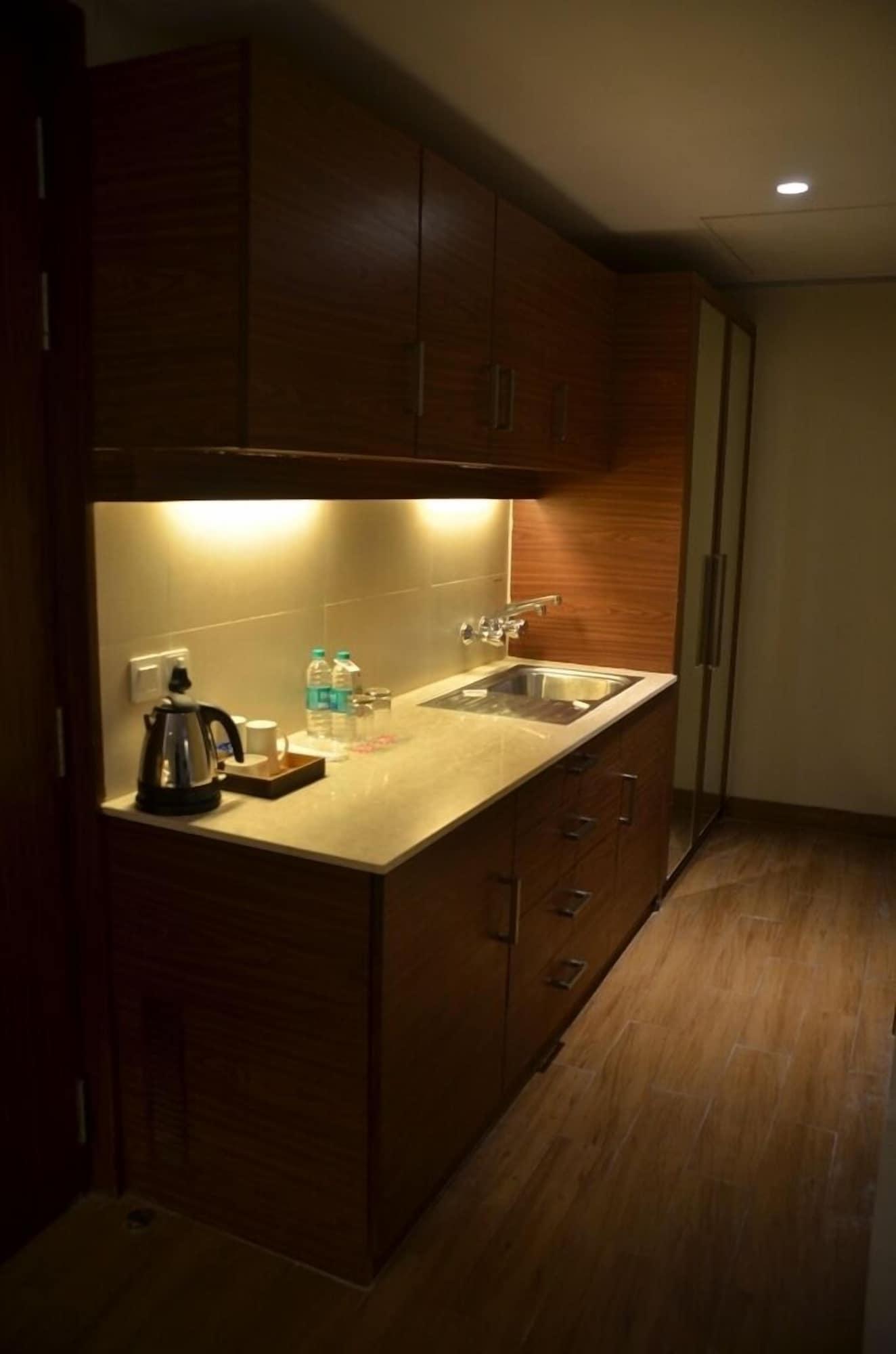 The Lalit Traveller- Airport Hotel Jaipur Exterior photo