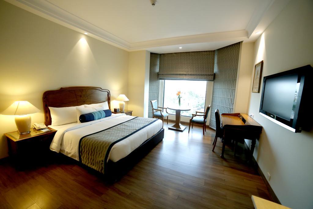 The Lalit Traveller- Airport Hotel Jaipur Exterior photo