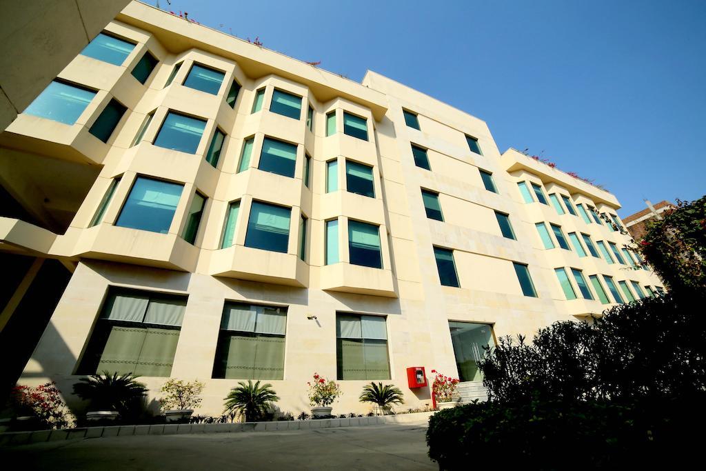 The Lalit Traveller- Airport Hotel Jaipur Exterior photo